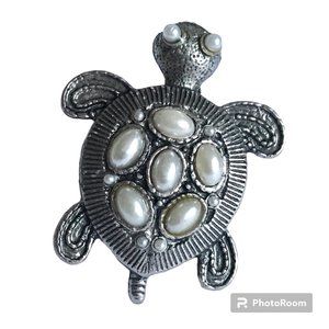Vintage Turtle Cocktail Ring Silver Tone Adjustable Size 7 8 9 Sea Life Pearl